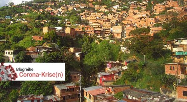 Medellín barrio Villa Turbay - Línea H del Metrocable entre las estaciones Las Torres y Villa Sierra